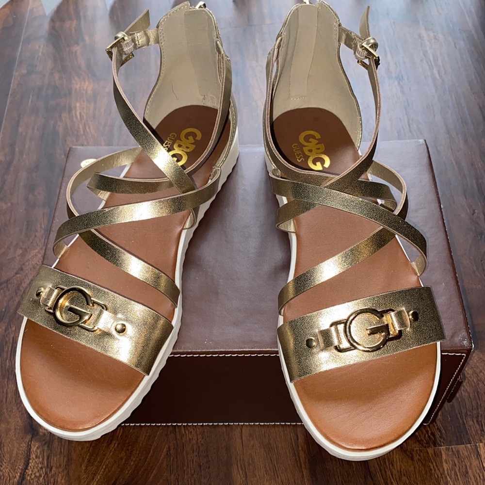 “GBG Guess” Flat Sandals with fashion Back Zipper.
